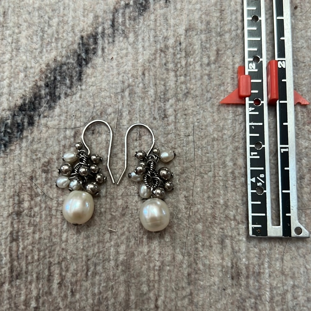 Silver and pearl dangle earrings